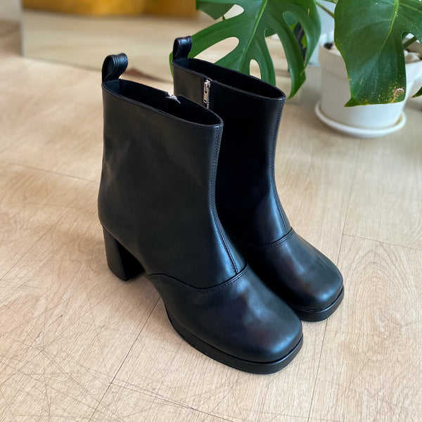 Malvi Boots (genuine leather)