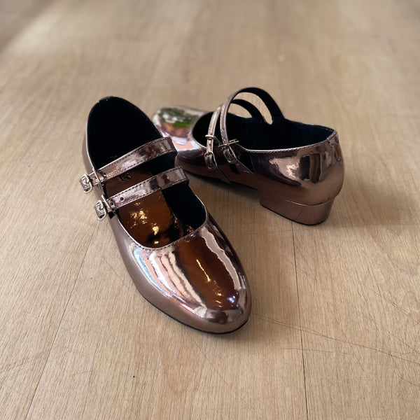 Dasha Flat