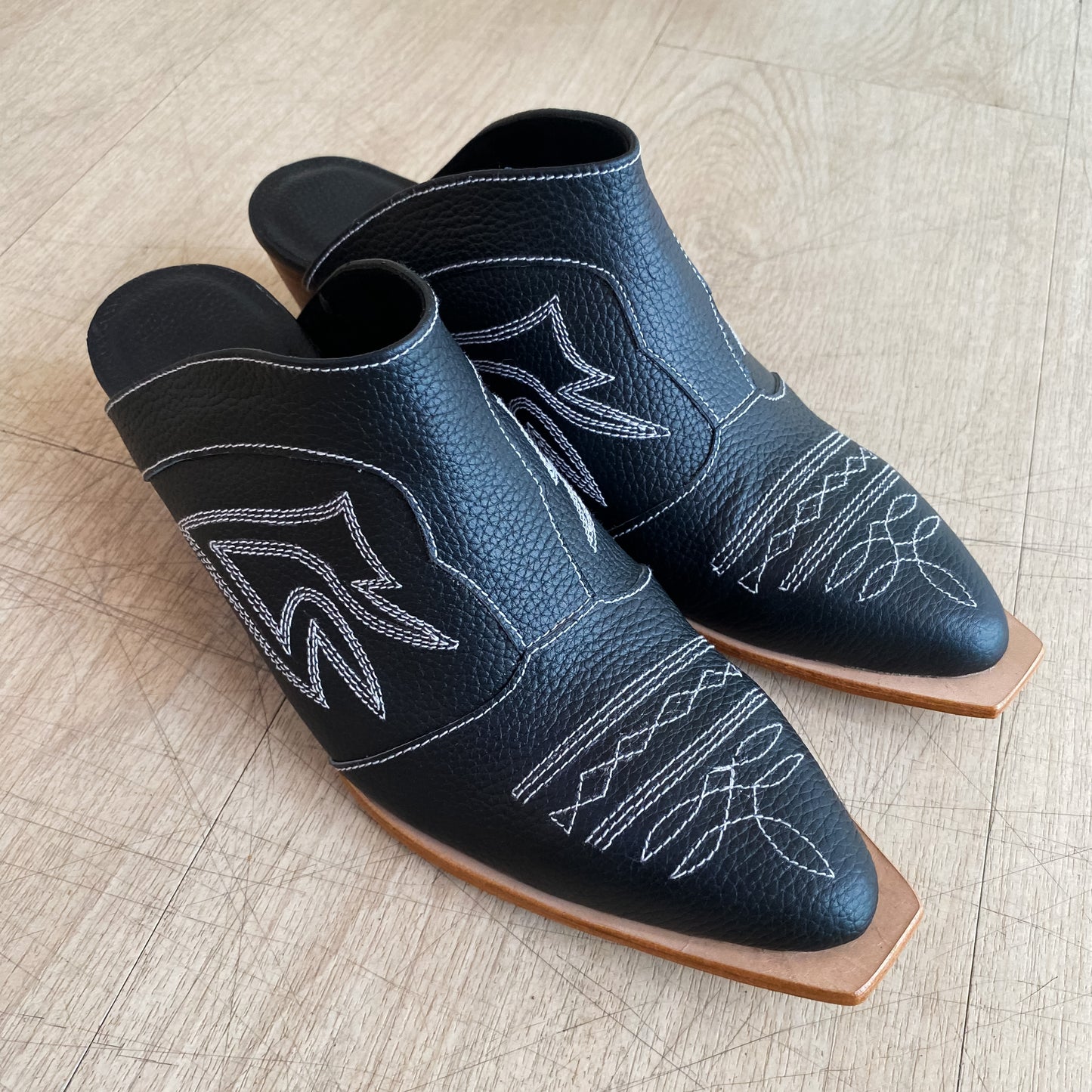 Tiva Cowboy Mule