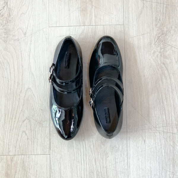 Dasha Flat