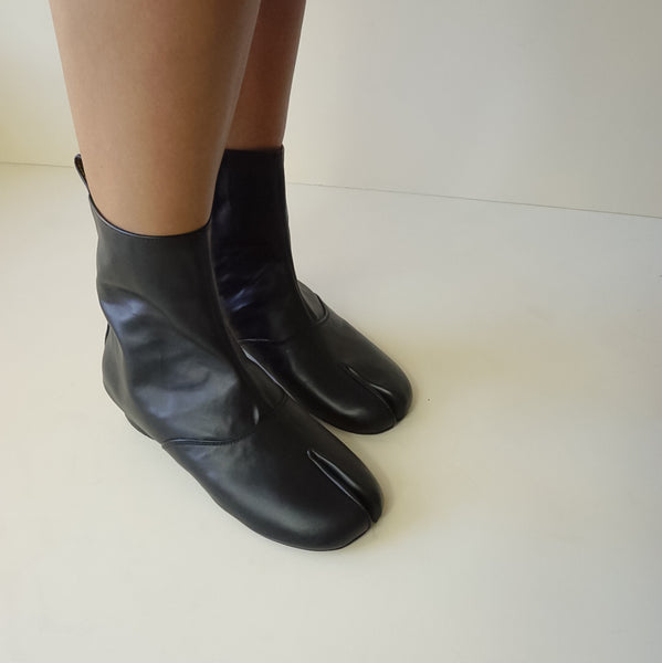 Junko Ankle Tabi Boots