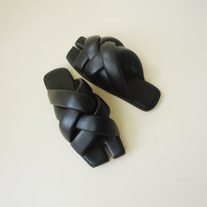 Niky Sandals