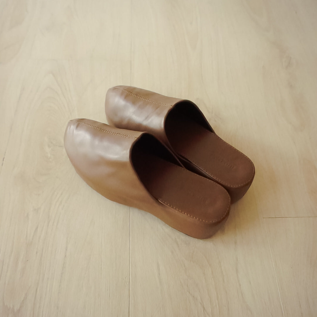 Sada Clogs