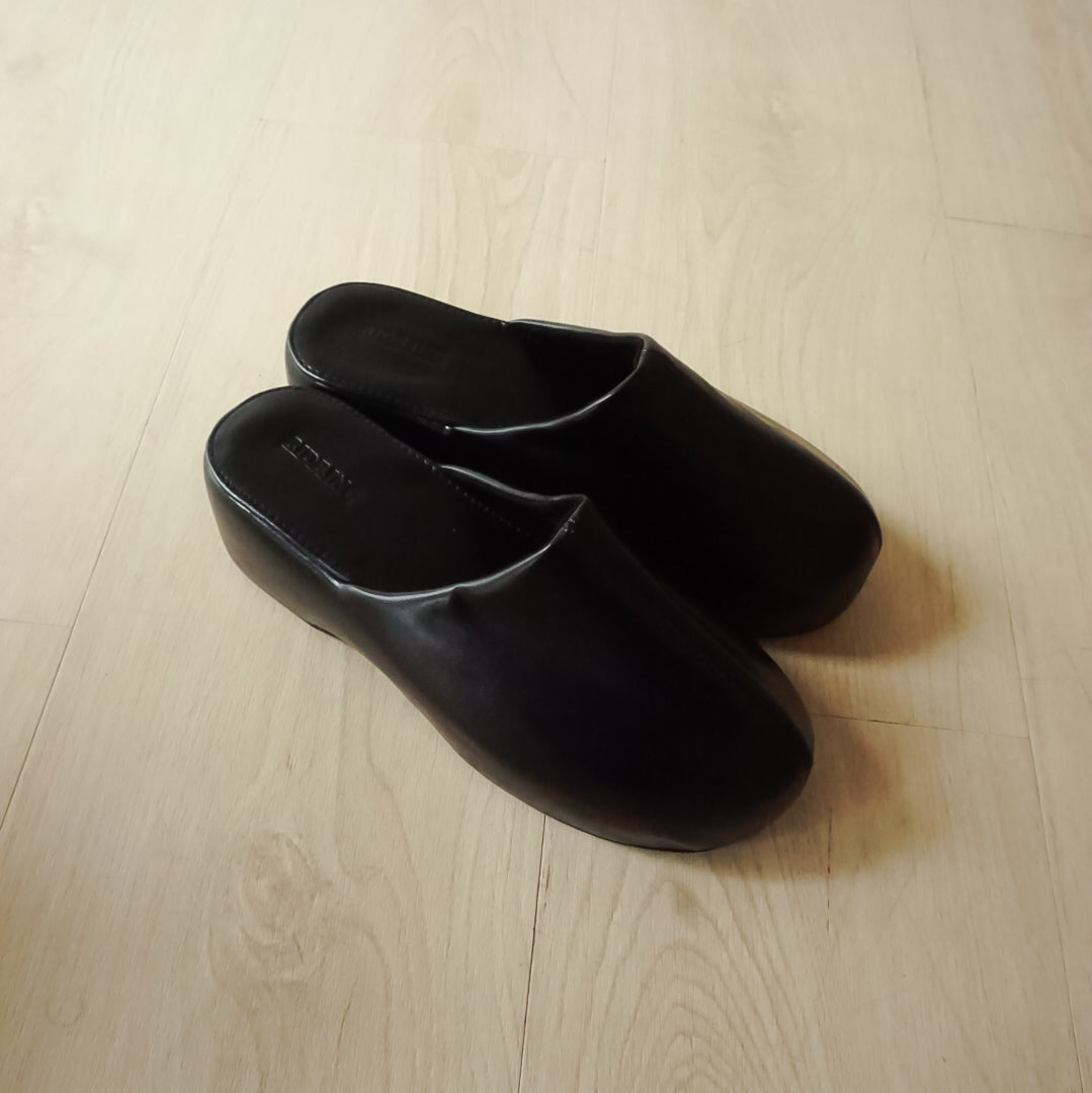 Sada Clogs