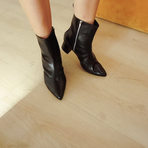 Malvi Boots (pointed toe)