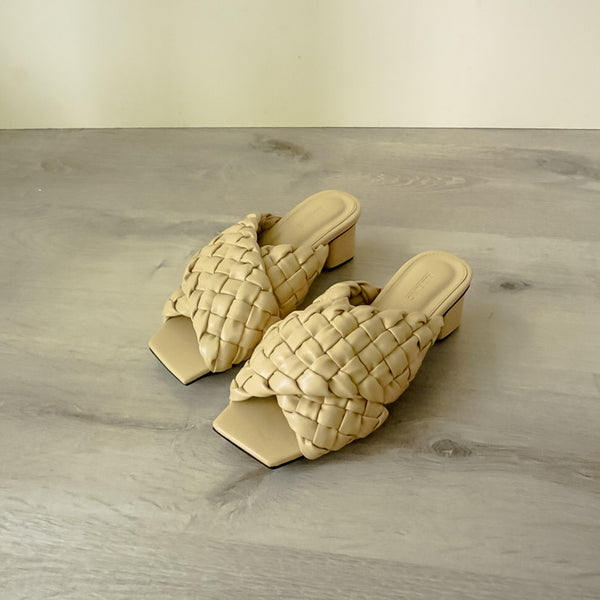 Naida Slippers Type II (Block Heels)